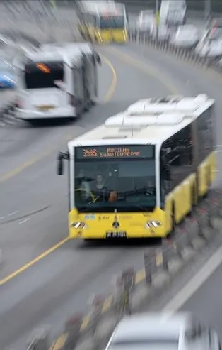 Bir yanda borç yüzünden sefere çıkarılmayan İETT otobüsleri diğer yanda PR'a harcanan 16 milyon TL! CHP'li Ekrem İmamoğlu'nun belediyeciliği