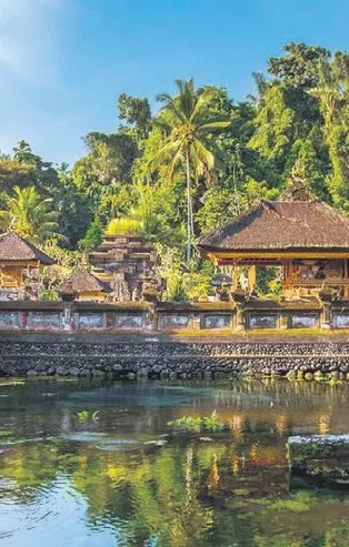 Kıvanç Tatlıtuğ ile eşi Başak Dizer Tatlıtuğ Bali'de stres atıyor