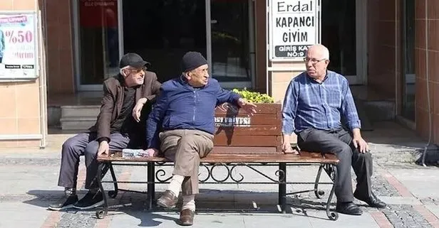 Sokağa çıkma yasağını dinlemeyen 65 yaş üstüne binlerce lira para cezası