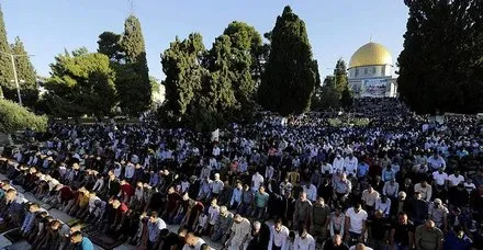 İstanbul'da bayram namazı saat kaçta kılınacak? işte Tüm illerin bayram namaz saatleri...