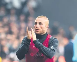 Quaresma giderse veliahtı Töre!