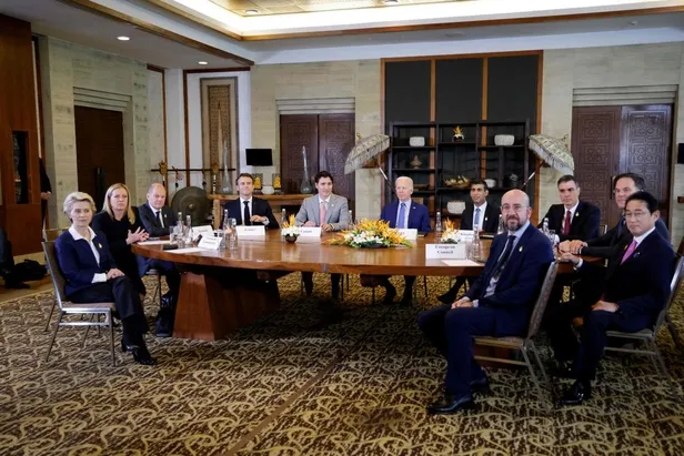 abd-ve-almanyadan-ukraynaya-nato-kazigi-uyelige-onay-vermeyecekler-1688986151658.jpeg ABD ve Almanya'dan Ukrayna'ya NATO kazığı: Üyeliğe onay vermeyecekler-3