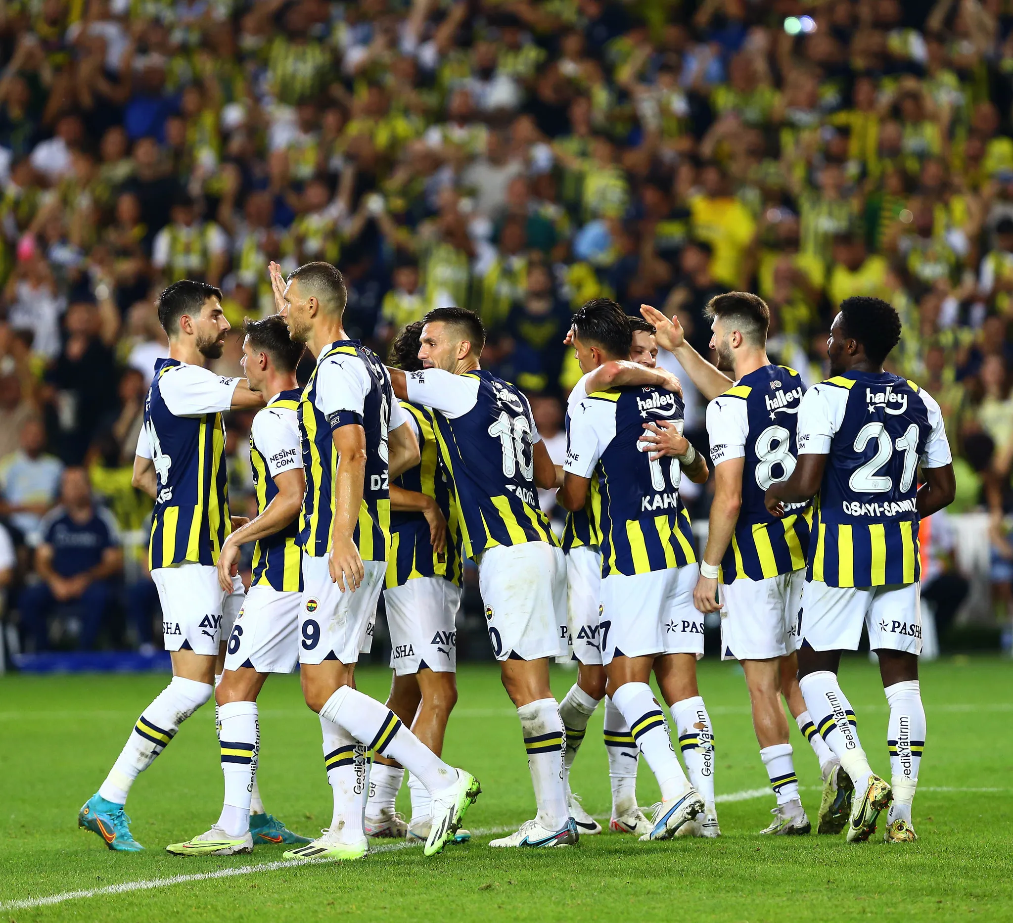 İsmail Kartal'dan flaş orta saha tercihi! İşte Fenerbahçe'nin Karagümrük maçı 11'i - 8
