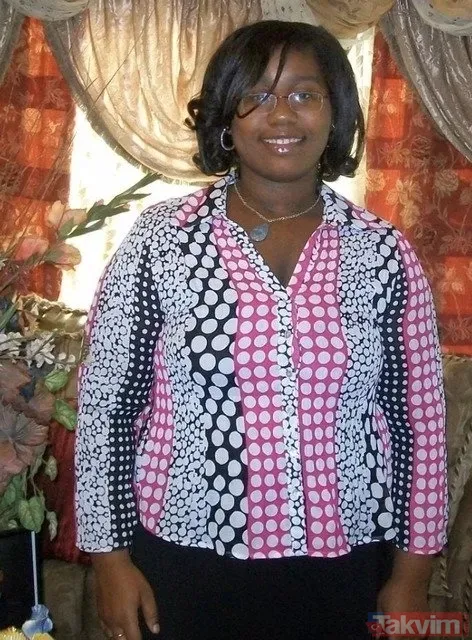 Fotoğrafta 50 Yaşında Gibi Görünüyor Aslında 14 Yaşında.