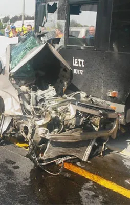 İstanbul'da metrobüs kazası: 1 kişi öldü