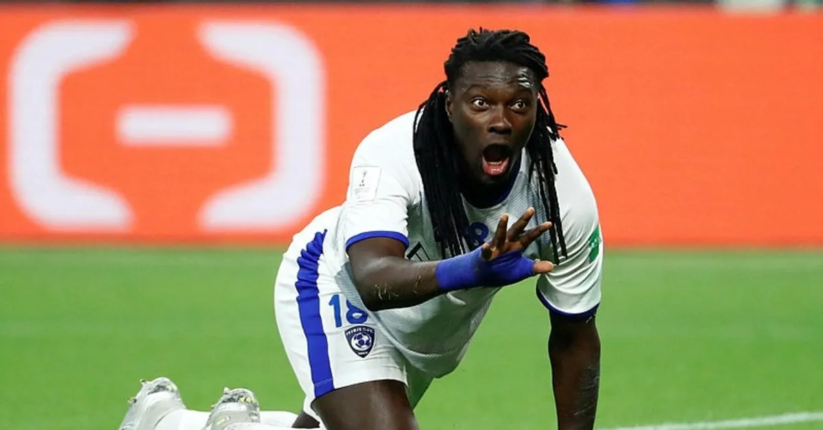 Galatasaray Dan Bafetimbi Gomis Bombasi Geri Donuyor Takvim