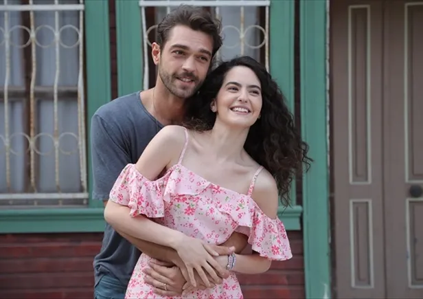 Ezgi Şenler kimdir? Ezgi Şenler kaç yaşında, nereli, hangi dizilerde oynadı?-3