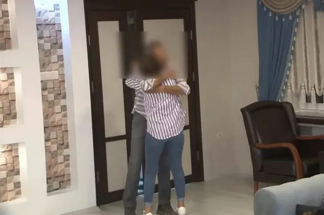 Bir aile daha PKK'dan kaçıp teslim olan evladına kavuştu
