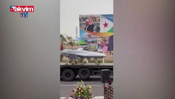 Yerli ve milli gururumuz Bayraktar TB2, Cibuti’nin geçit töreninde görüntülendi