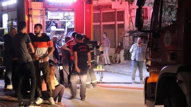 Son dakika: İzmit'te hareketli anlar! Mahalleli sokağa döküldü-1