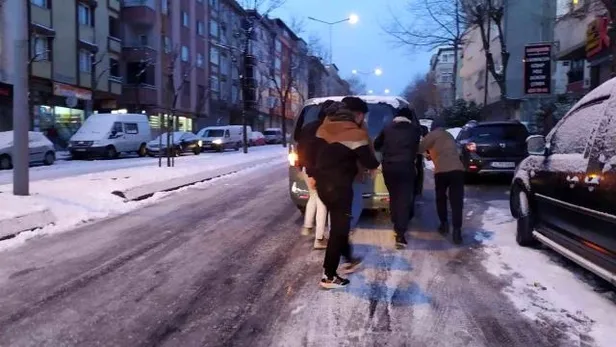 ozel-arac-yasagi-ne-zaman-bitecek-istanbul-otomobille-trafige-cikma-yasagi-saat-kacta-bitecek-son-dakika-acikl-1643099120115.jpg Özel araç yasağı ne zaman bitecek? İstanbul otomobille trafiğe çıkma yasağı saat kaçta bitecek? Son dakika açıklama-3