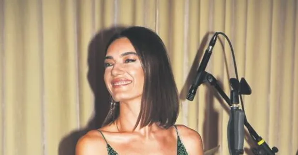 Hande Subaşı sahneye alıştı