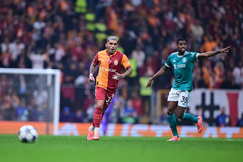 Spor yazarları Galatasaray'ın Liverpool zaferini değerlendirdi! "Enerji patlaması" - 6