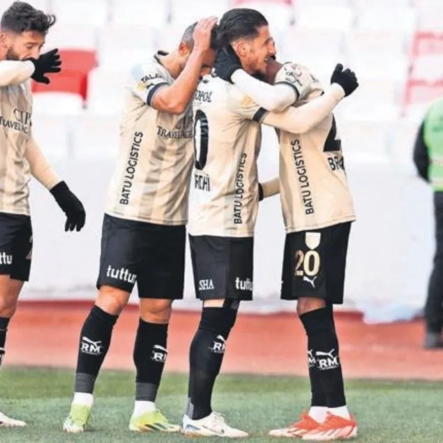 Sivasspor’u 1-0 mağlup etti.