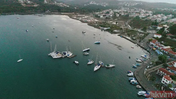 İzmir Seferihisar'da meydana gelen depremin yarattığı yıkım sabah havadan görüntülendi - 28