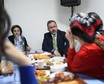 Bakan Kasapoğlu öğrencilerle iftar yaptı