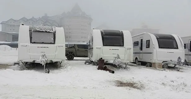 1 gece fiyatına aylarca tatil yapıyorlar! Uludağ’ın keyfini en çok karavancılar çıkardı