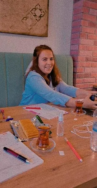 atandigi-okula-giderken-trafik-kazasinda-hayatini-kaybetmisti-ogretmen-ozge-kilicin-son-mesajlari-yurek-yakti-1662531161106.jpeg Atandığı okula giderken trafik kazasında hayatını kaybetmişti! Öğretmen Özge Kılıç'ın son mesajları yürek yaktı-1