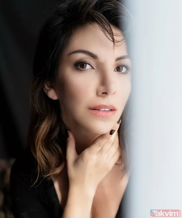 Güldür Güldür’ün Mehtap’ı körkütük aşık! Meltem Yılmazkaya’nın gözünden sakındığı sevgilisini paylaştı! Gören inanamadı! O da ünlü... - 4