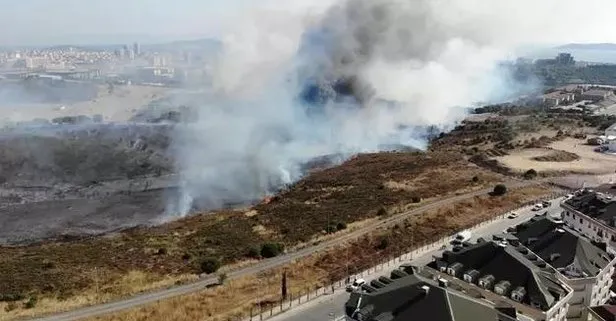 MSB: Ege Deniz Bölge Komutanlığı kışlasındaki yangın tamamen kontrol altına alındı