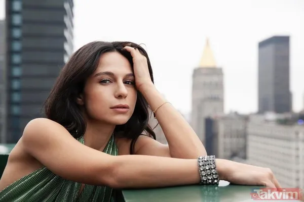 Selin Yeninci renkli bikinisiyle atv üzerinde sere serpe! Bir Zamanlar Çukurova'dan çıktı bambaşka biri oldu 'sen de soyundun' - 13