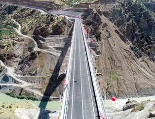 Türkiye’nin en yüksek köprüsü olan Beğendik Köprüsü açıldı! İşte eski ve yeni Türkiye farkı