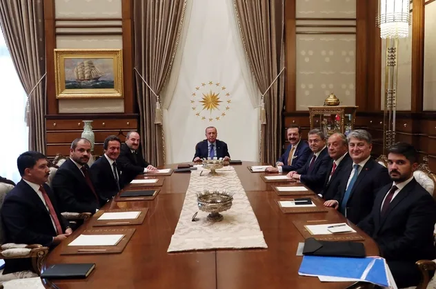 Başkan Erdoğan'dan Külliye'de yerli otomobil zirvesi