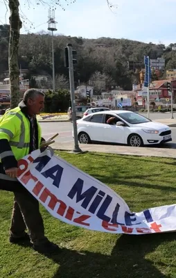AK Parti'nin referandum çadırına saldırı!