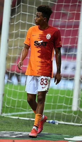 Beşiktaş’tan bomba hamle! Galatasaray’la sözleşmesi biten Fernandes için teklif yapıldı