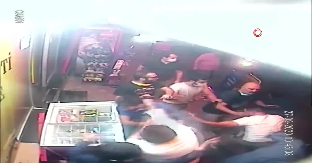Şişli'de ortalık karıştı: Adam toplayan taraflar, bayiinin önünde meydan kavgasına tutuştu