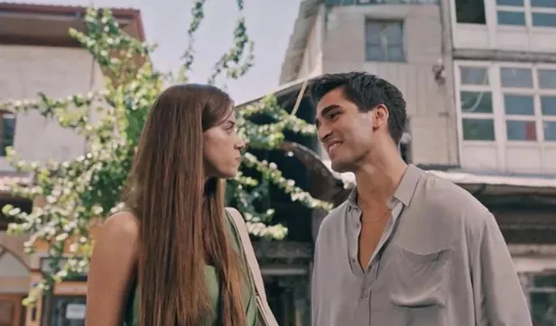 yali-capkini-37-bolum-fragmani-yurekleri-yakip-yikacak-haber-konaga-geldi-fuattan-sonra-sira-onda-1691823230932.jpg Yalı Çapkını 37. bölüm fragmanı: Yürekleri yakıp yıkacak haber konağa geldi! Fuat'tan sonra artık sıra onda...-3