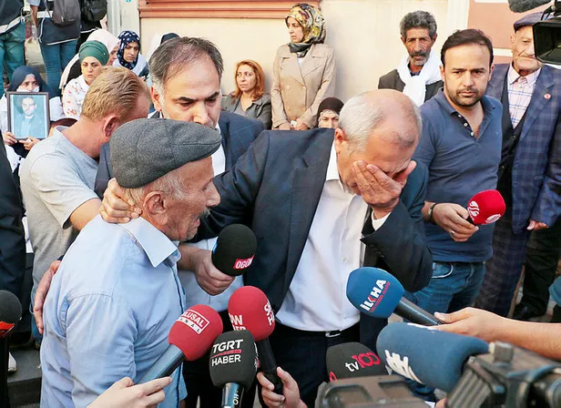 154 aşiretten evlat nöbetindeki annelere destek!-2