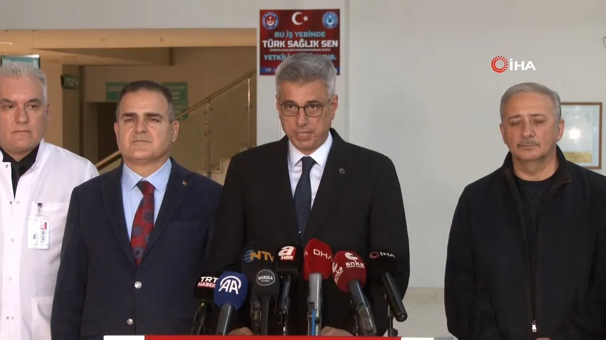 Sağlık Bakanı Memişoğlu helikopter kazasının yaşandığı bölgede incelemelerde bulundu