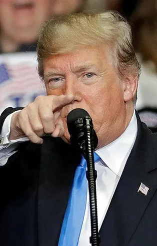 Trump'tan açık tehdit! Ordumuz sizi bekliyor