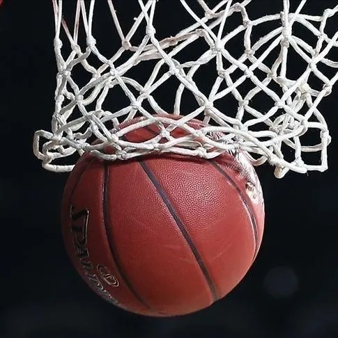 Kızlar Litvanya’yı yıktı