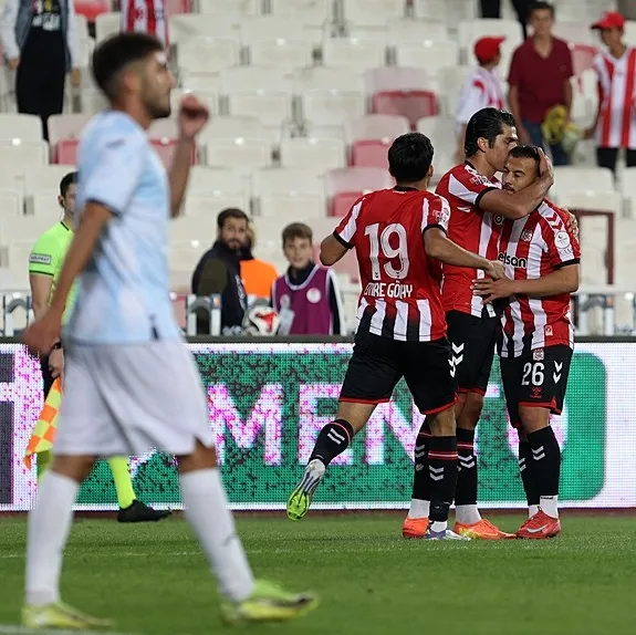 Sivasspor farka koştu