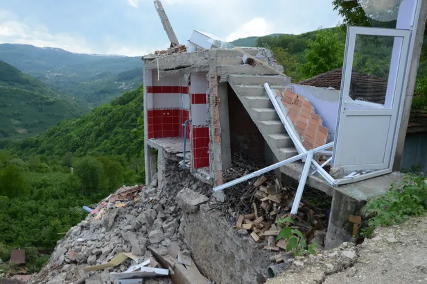 Başkan Erdoğan Ordu’daki heyelan hakkında Vali Seddar Yavuz'dan bilgi aldı-6