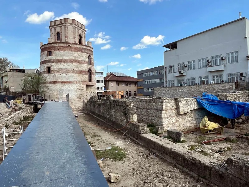 romadan-osmanliya-uzaniyor-2-bin-yillik-dev-kule-ziyarete-aciliyor-1777555137214.jpg Roma’dan Osmanlı’ya uzanıyor: 2 bin yıllık dev kule ziyarete açılıyor-4