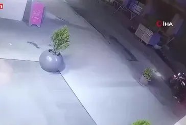 İş yerlerinin kurşunlanma anı kamerada!