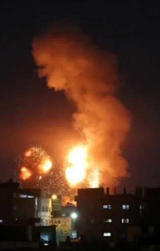 İsrail ordusundan Gazze'ye hava saldırısı