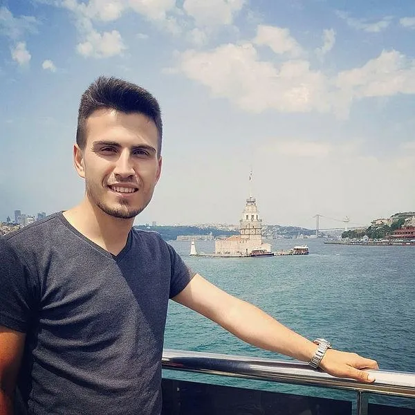 sehit-haberine-yurek-dayanmadi-sehit-uzman-cavus-ozkayanin-babaannesi-vefat-etti-babasi-hastaneye-kaldirildi-1655882407865.jpeg Şehit haberine yürek dayanmadı! Şehit Uzman Çavuş Özkaya'nın babaannesi vefat etti, babası hastaneye kaldırıldı-1