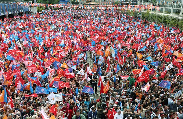 Son dakika: Başkan Erdoğan'dan 14 Mayıs mesajı: Ya FETÖ-PKK ile yürüyenlere ya da terörle mücadele edenlere oy vereceksiniz-3