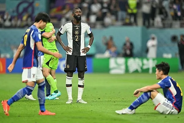 canli-almanya-japonya-maci-canli-anlatim-izle-1669217303438.jpeg Dünya Kupası'nda Japonya geriden gelerek Almanya'ya hezimeti yaşattı-4