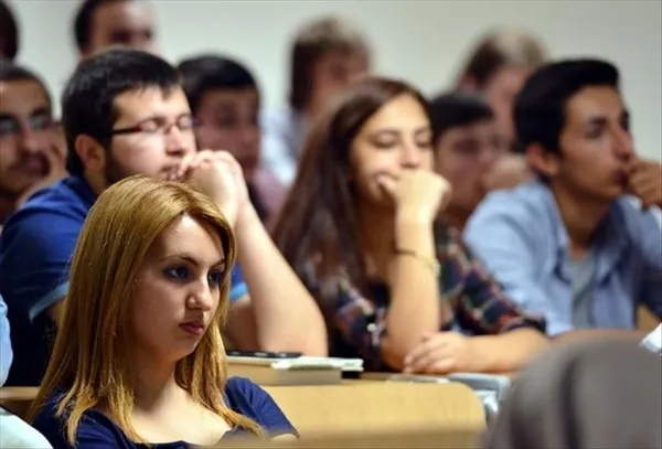 ogretmen-alan-degisikligi-basvurulari-ne-zaman-ogretmen-alan-degisikligi-atama-takvimi-1599570319510.jpg Öğretmen alan değişikliği başvuruları ne zaman? Öğretmen alan değişikliği atama takvimi!-3