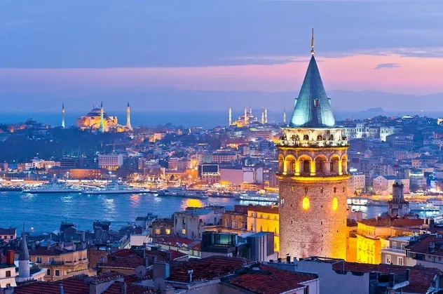 Vakıflar Genel Müdürü Ersoy'dan Galata Kulesi'nin mülkiyet hakkına ilişkin açıklama