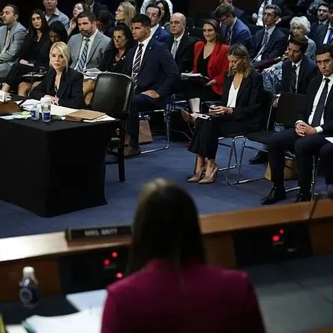 Bondi Senato’da ter döktü