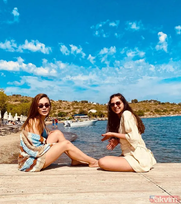 Burcu Özberk 'zamanında yolumuza taş koydular' dedi paylaştı! Son dönemde bikinili halleriyle olan olan Burcu Özberk şimdi de... - 35