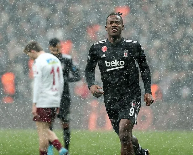 besiktas-ustun-oynadigi-macta-kalesinde-gordugu-hatali-golle-2-puan-kaybetti-1647732215934.jpeg Beşiktaş üstün oynadığı maçta kalesinde gördüğü hatalı golle 2 puan kaybetti-2