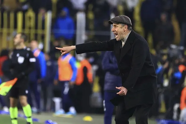 fenerbahce-trabzonspor-maci-sonrasi-abdullah-avcidan-flas-aciklama-kaybetmek-hic-aklima-gelmedi-1646595044273.jpeg Fenerbahçe-Trabzonspor maçı sonrası Abdullah Avcı'dan flaş açıklama: Kaybetmek hiç aklıma gelmedi-2