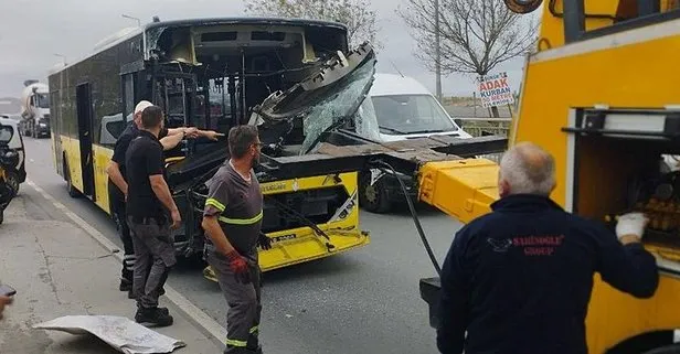 Sultangazi’de iki İETT kafa kafaya çarpıştı: Biri çocuk 2 kişi yaralandı